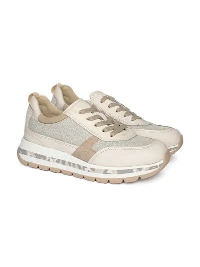 Кроссовки молочные с эффектом глиттера